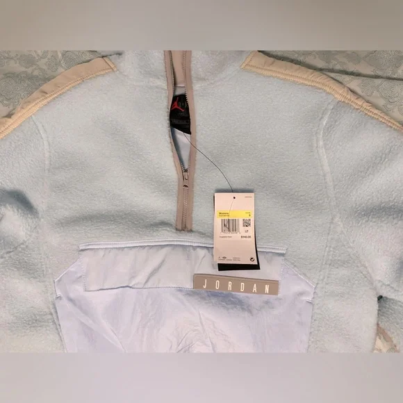 Jordan Sky Blue womens Active puffer - Picture 4 of 8